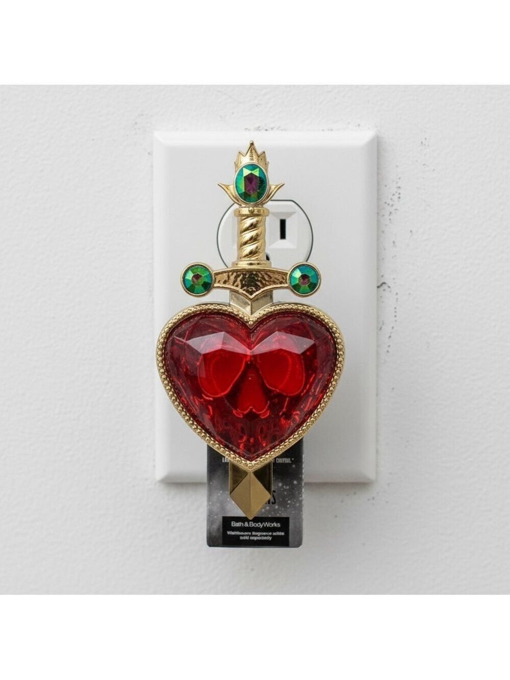 Bath & Body Works Disney Villains Evil Queen Heart Dagger Wallflowers Plug